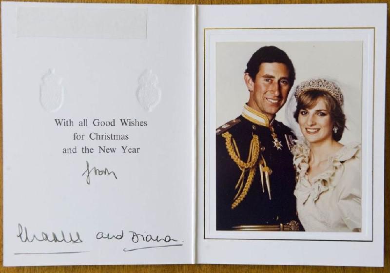 1981 gadā no prinča Čārlza un... Autors: matilde Labākie karaliskās ģimenes Ziemassvētku apsveikumi no 1942. - 2018. gadam
