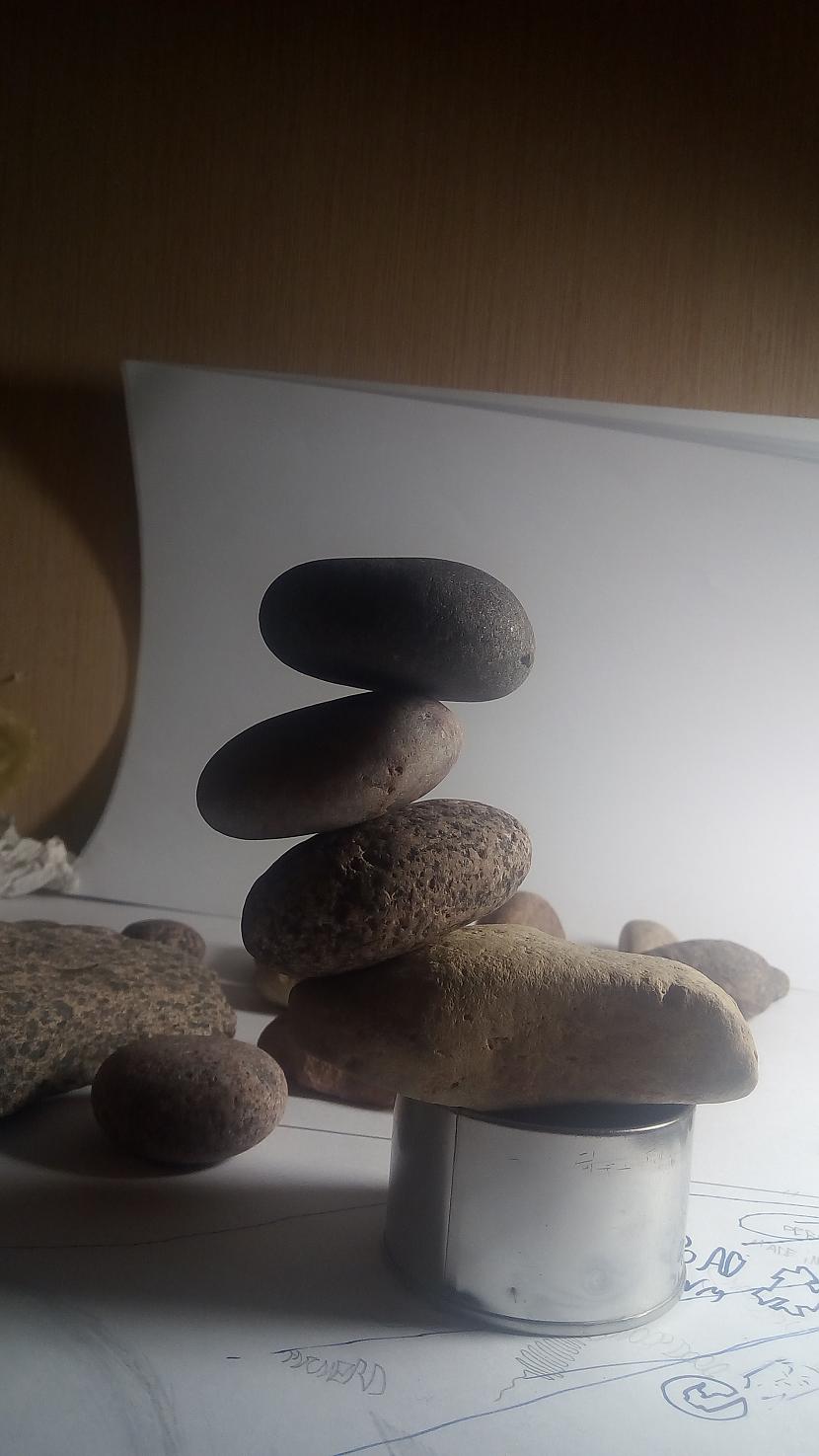  Autors: Augusts.sem Stone balancing.