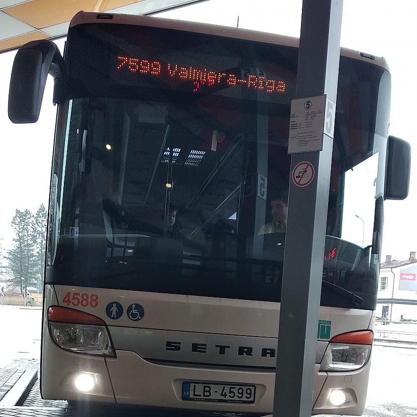 Setra 415ul business 2018 Autors: Rezultāts VTU Valmiera autobusi