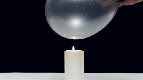 Ja sveces liesmai pietuvina... Autors: ĶerCiet 8 aizraujoši eksperimenti, kurus vari izpildīt ar ūdeni