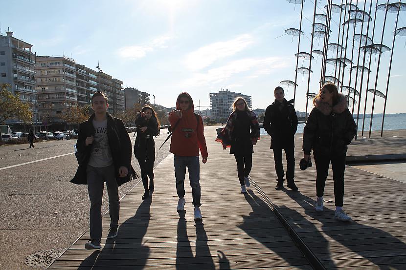 Izstaigājot saulainās Saloniku... Autors: Jaunietiss Jaunieši apgūst iemaņas starptautiskā projektā