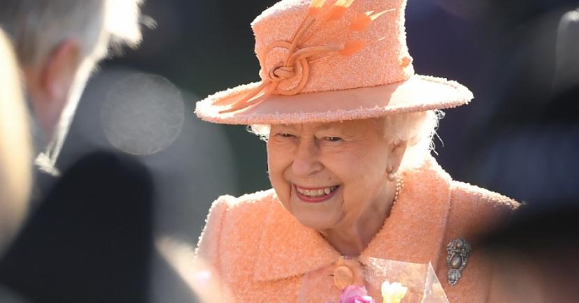 Ko vilkt mugurāĢērbies vairāk... Autors: The Diāna Karaliskā etiķete: Kā uzvesties vizītē pie Karalienes?