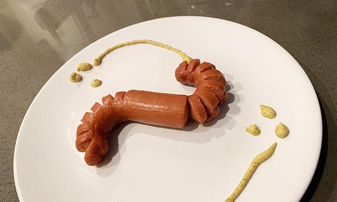 Uz pusi bezgalīgais hot doga... Autors: matilde Lēti un sensacionāli ēdieni, kas patiks visiem fūdijiem. Ieskaties!