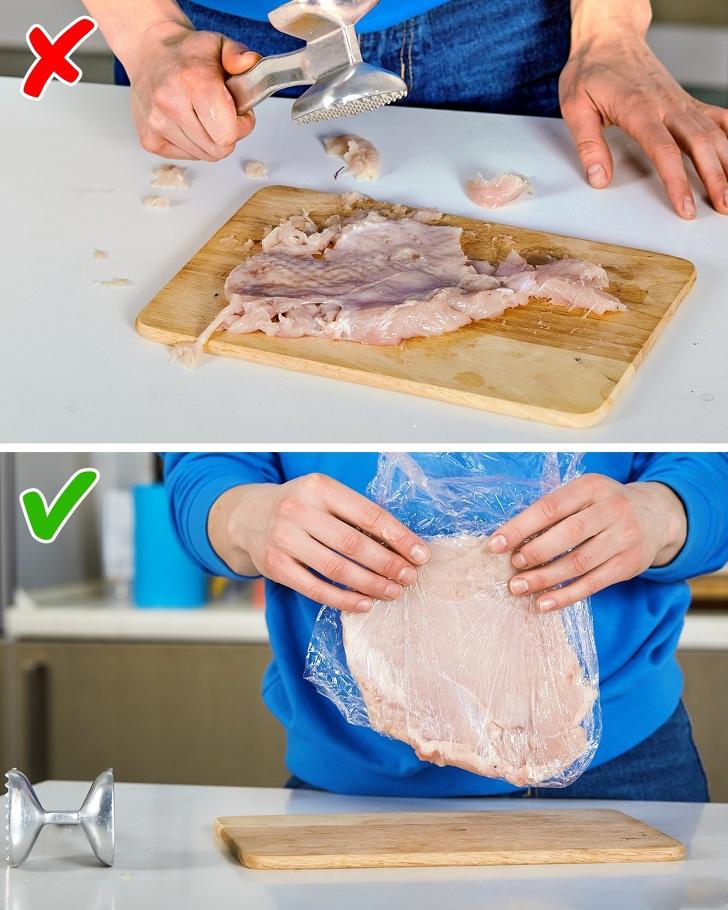 Gribi klapēt atkaulotu vistas... Autors: matilde 12 lieliski veidi kā ikdienā izmantot pārtikas plēvi