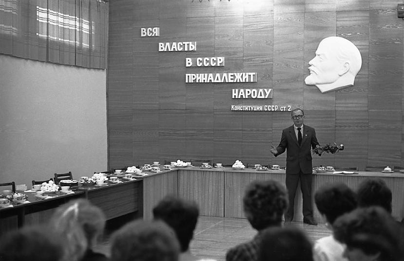 Padomju ģimenē nebija seksaTas... Autors: Lestets PSRS aizliegumi. Ko nedrīkstēja darīt ģimenē?
