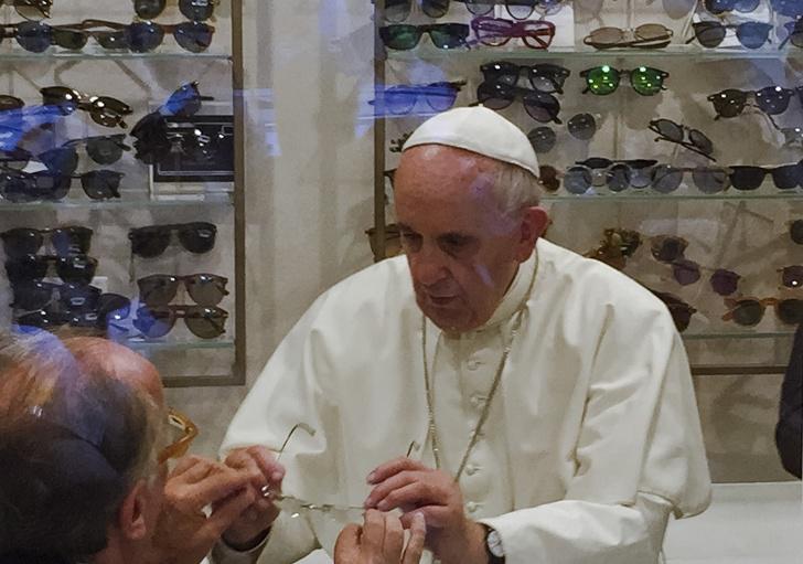Vatikāna veikali ir bez... Autors: Lestets 15 fakti par Vatikānu, kuriem ir ļoti grūti noticēt
