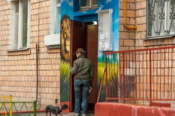  Autors: Fosilija Tā rīkojas Krievijas pilsētu iedzīvotāji, padarot savas mājas gaišas, priecīgas