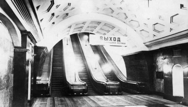 nbspSarkano vārtu stacijas... Autors: Lestets 35 Maskavas metro fotogrāfijas no 1935. g.