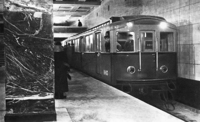 nbspVilciens Sokoļniku... Autors: Lestets 35 Maskavas metro fotogrāfijas no 1935. g.