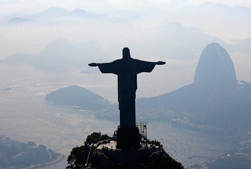 Slavenākā Jēzus Kristus... Autors: matilde 7 milzīgas statujas dažādās pasaules vietās