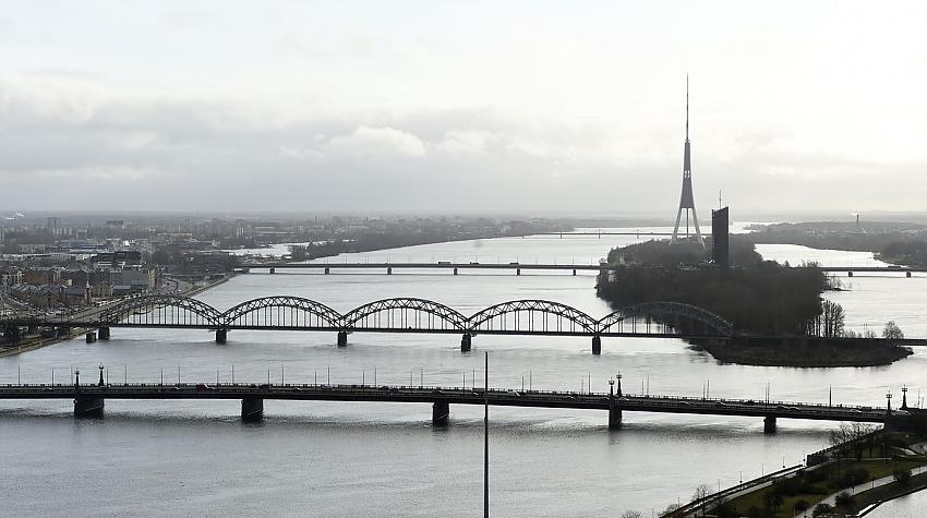 Arvien vairāk Latvijas iedzīvotāju nesaskata ieguvumus dzīvei Rīgā