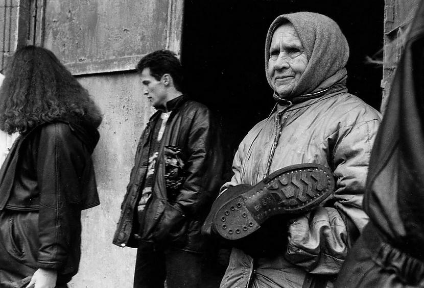 Tirgot nedrīkstēja par to... Autors: Lestets PSRS laiku Kijevas ikdiena kādreiz aizliegtajās fotogrāfijās