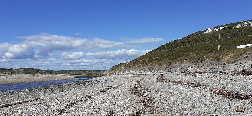 Autors: Griffith Ogmore By Sea, 11/7/2020, Wales.