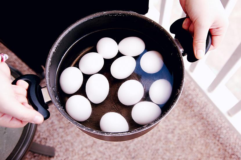 Vārot olas vajag ievērot vienu... Autors: Lestets 12 lietas, ko mēs darām nepareizi katru dienu