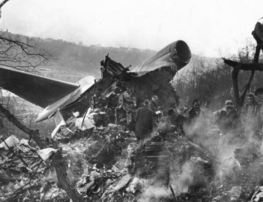 American Airlines reiss 383... Autors: Testu vecis Komerciālo lidaparātu katastrofu bildes (1960.g - 1967. g)