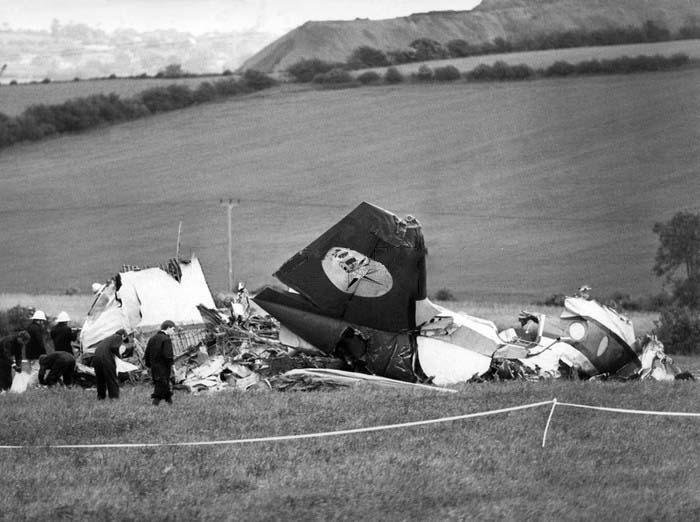 DanAir reiss 240 1981gada... Autors: Testu vecis Komerciālo lidaparātu katastrofu bildes (Astoņdesmitie) 1980.-1985.g