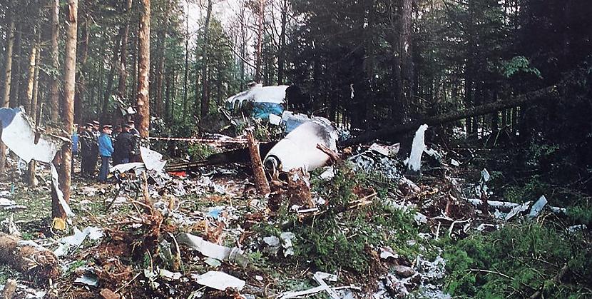 Air Inter reiss 148 1992gada... Autors: Testu vecis Komerciālo lidaparātu katastrofu bildes (Deviņdesmitie) 1990.-1994.g