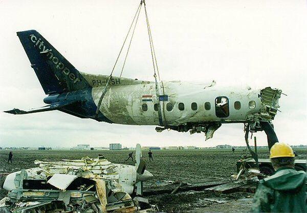 KLM Cityhopper reiss 433... Autors: Testu vecis Komerciālo lidaparātu katastrofu bildes (Deviņdesmitie) 1990.-1994.g