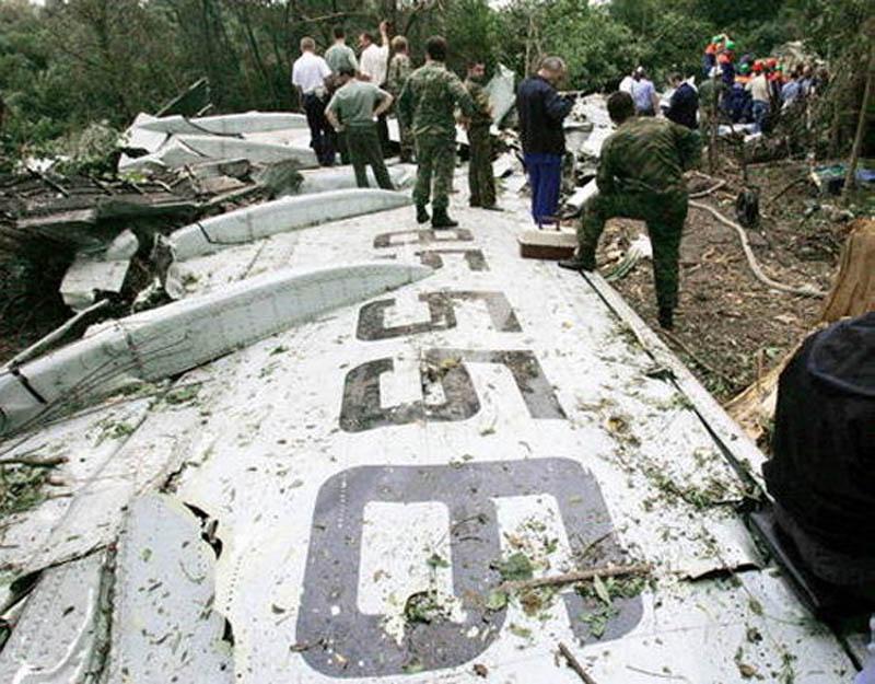 Krievijas lidmascaronīnu... Autors: Testu vecis Komerciālo lidaparātu katastrofu bildes (Divtūkstošie) 2004.-2007.g