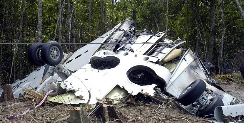  Autors: Testu vecis Komerciālo lidaparātu katastrofu bildes (Divtūkstošie) 2004.-2007.g