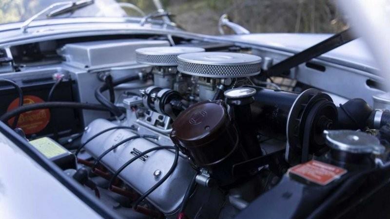  Autors: Zibenzellis69 Ārprātīgi rets 1958. gada Bavārijas BMW 507 rodsters,kura vērtība ir 2,5 miljoni