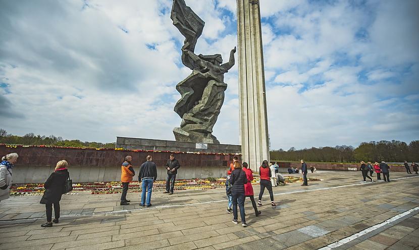 Staķis akcentēja ka Rīgas dome... Autors: matilde Piemineklis Uzvaras parkā atzīts par iedzīvotājiem nedrošu