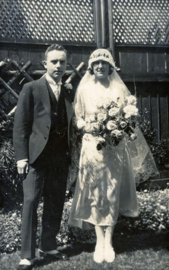  Autors: Zibenzellis69 35 brīnišķīgi kāzu fotoattēli no 20. gadsimta 20. gadiem
