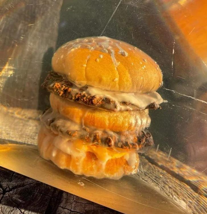 Tā izskatās burgeris kas ir... Autors: Lestets 17 reizes, kad daba nolēma mums sagādāt pārsteigumu