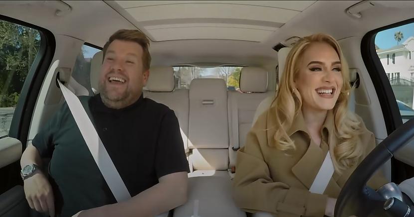 21 minūti ilgajā epizodē var... Autors: matilde Adele atkal dzied mašīnā un tas ir labākais, ko šodien vari redzēt internetā