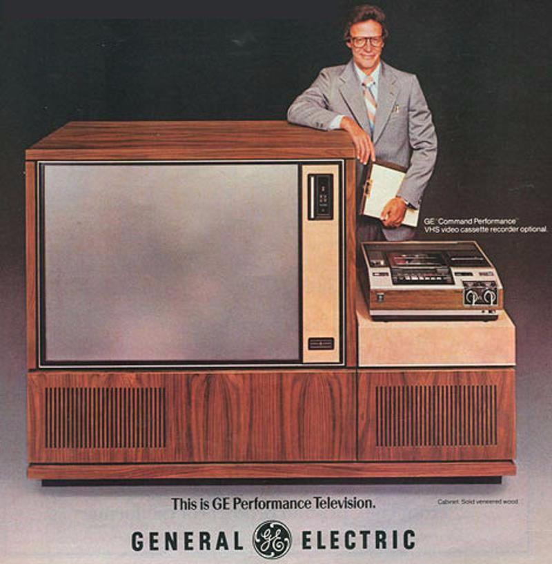 GE Performance Television 1978... Autors: Zibenzellis69 Satriecoši retro televizoru dizaini: netradicionāls skaistums
