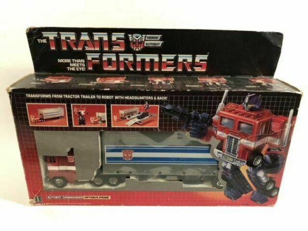 1984 gada Hasbro Optimus Prime... Autors: PepperAndSalt Antīkas rotaļlietas, kas mūsdienās ir ļoti vērtīgas.